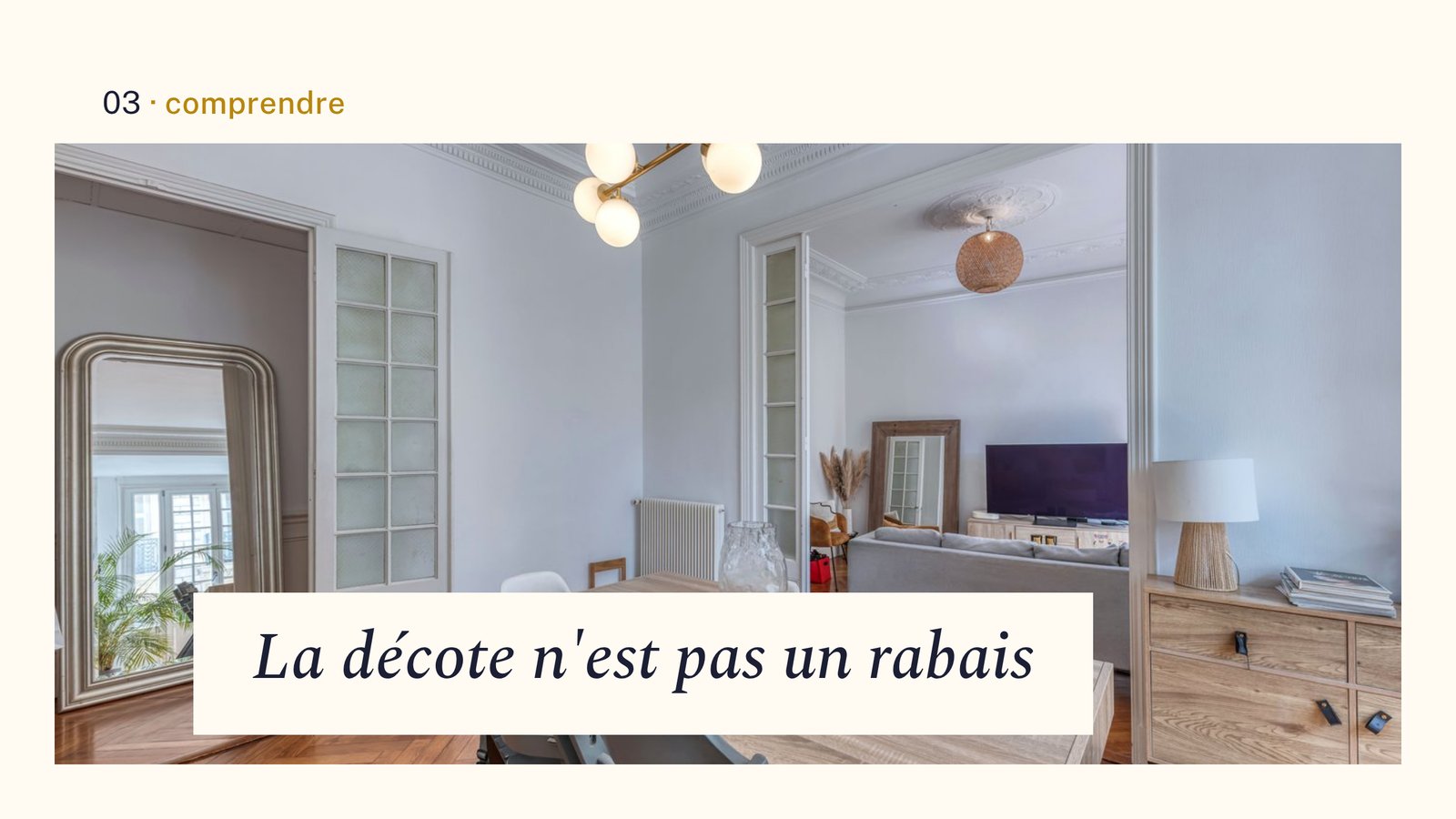 Intérieur haussmannien lumineux
